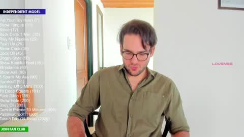 Snapshot of vito_ferrero chatting on June 5, 8:47 pm Vito Ferrer online show from June 5, 8:47 pm
