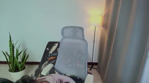 VittaaaPlease help me with your thumbs up its important  online show from October 30, 10:21 pm