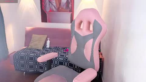 Snapshot of vittoria_lombardi07 chatting on July 17, 7:15 am VITTORIA online show from July 17, 7:15 am