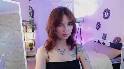 Snapshot of vittorianix chatting on June 7, 6:22 pm VittoriaNix online show from June 7, 6:22 pm