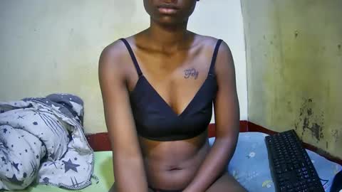 Snapshot of viva_sweet chatting on April 28, 7:46 am viva_sweet online show from April 28, 7:46 am
