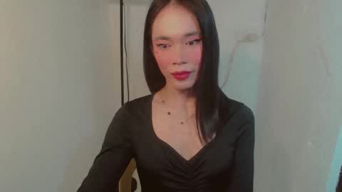 SANDRA GOING YOU online show from May 24, 5:51 pm