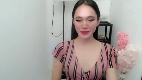SANDRA GOING YOU online show from June 17, 12:02 am