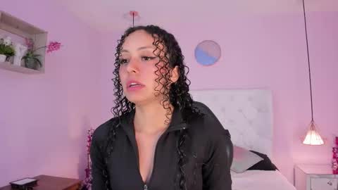 Vivi online show from February 23, 3:37 am