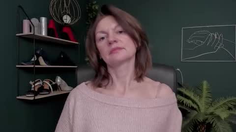 Vivian online show from November 20, 6:57 am