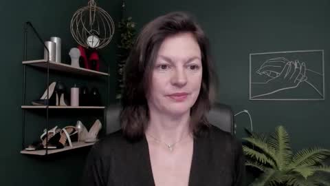 Vivian online show from December 16, 6:51 am