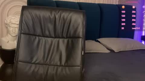 Snapshot of vivian_evans_ chatting on October 21, 1:28 am Vivian Evans online show from October 21, 1:28 am