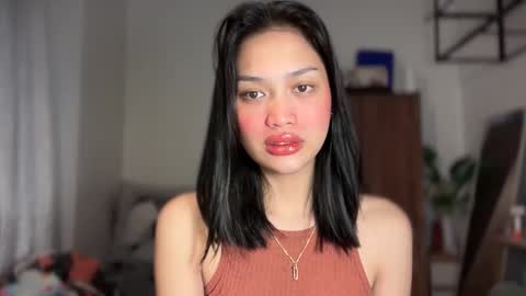 Vivian online show from March 3, 12:50 am