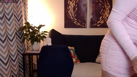 Snapshot of vivian_soul chatting on March 9, 6:32 pm Vivian online show from March 9, 6:32 pm