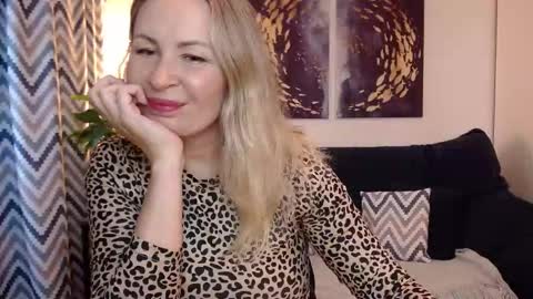 Snapshot of vivian_soul chatting on September 8, 2:27 pm Vivian online show from September 8, 2:27 pm