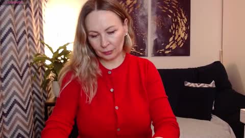 Snapshot of vivian_soul chatting on November 6, 6:31 pm Vivian online show from November 6, 6:31 pm