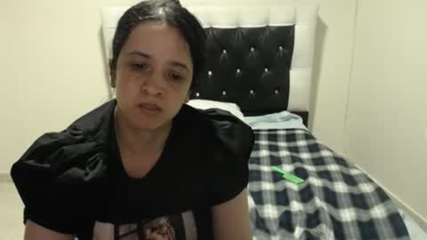 Snapshot of vivian_walt_ chatting on June 15, 8:27 am melissa online show from June 15, 8:27 am
