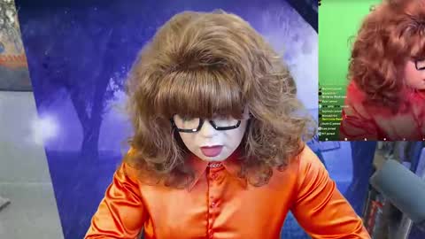 Snapshot of vivianfrost chatting on October 8, 3:37 am VivianFrosty online show from October 8, 3:37 am