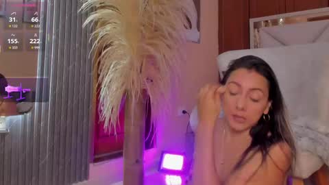 Vivi online show from May 29, 2:26 pm