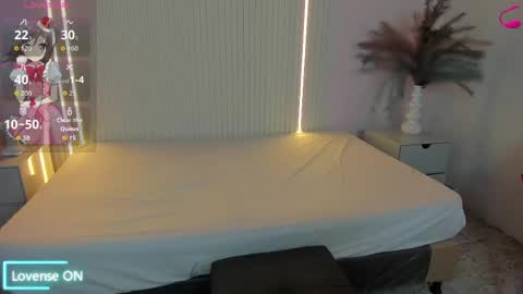 vivianowen9 online show from April 23, 12:04 pm
