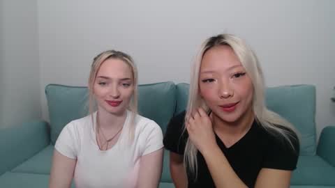 vivianwinters online show from November 25, 9:15 pm