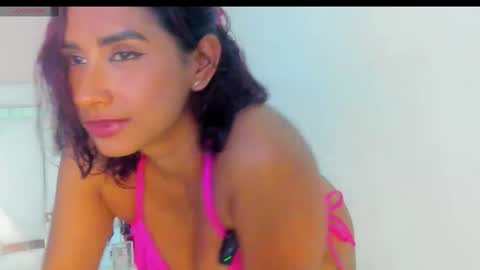 Snapshot of vivibless chatting on May 26, 6:37 pm vivi online show from May 26, 6:37 pm