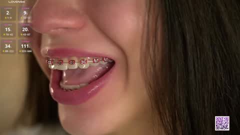 Nelly and Mari online show from November 7, 7:19 am