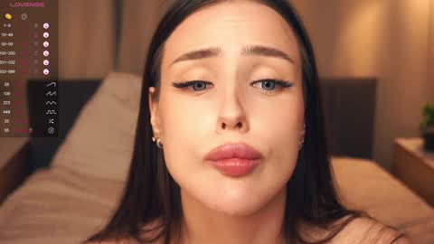 Nelly and Mari online show from December 21, 8:16 pm