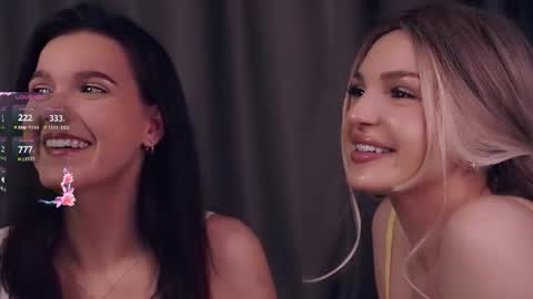Nelly and Mari online show from August 4, 8:39 am