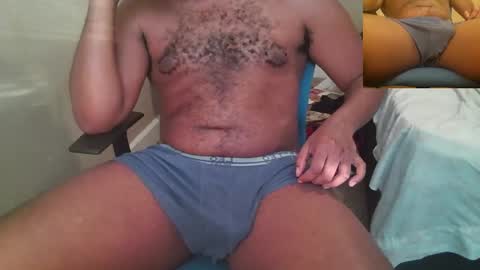 Snapshot of vividerblock45 chatting on February 15, 10:10 pm youngbbc538 online show from February 15, 10:10 pm