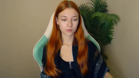 Vivien online show from November 20, 7:02 pm