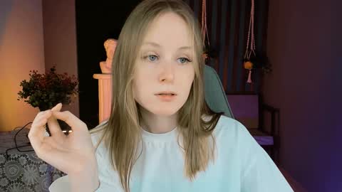 Vivien online show from December 25, 1:09 pm