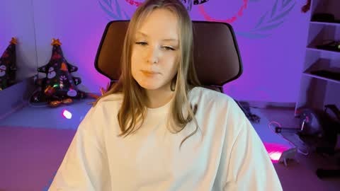 Vivien online show from December 26, 8:42 pm