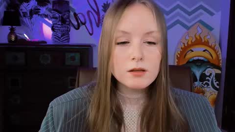 Vivien online show from February 22, 12:19 pm