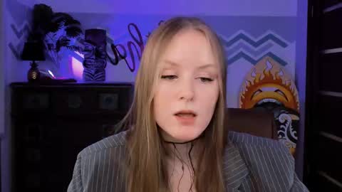 Vivien online show from February 23, 12:16 pm