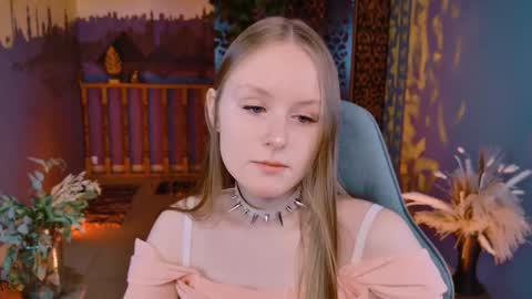 Vivien online show from September 11, 9:09 am