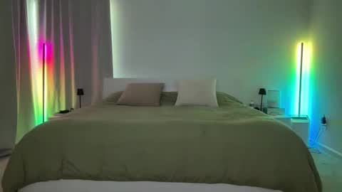 vivienne online online show from November 13, 5:23 pm