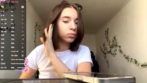 Vivi online show from December 16, 10:20 am