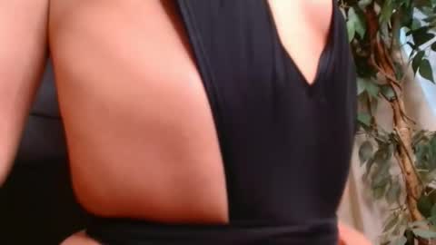 Vivienne online show from July 14, 4:56 pm