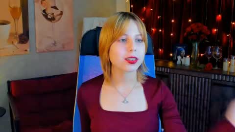 Vivienne  online show from May 9, 11:04 am