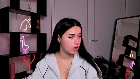 vivy_star online show from October 24, 7:43 pm