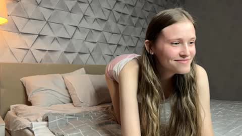 vixcx_ online show from September 18, 2:13 am