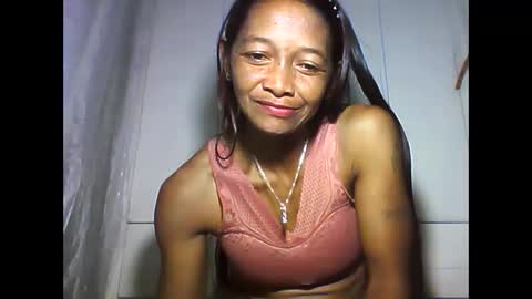 Snapshot of vixen_lina chatting on May 31, 6:09 pm vixen_lina online show from May 31, 6:09 pm