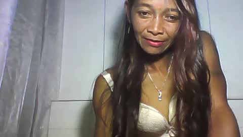 Snapshot of vixen_lina chatting on June 13, 5:55 pm vixen_lina online show from June 13, 5:55 pm