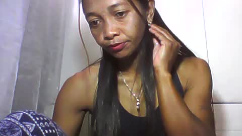 Snapshot of vixen_lina chatting on July 12, 10:50 am vixen_lina online show from July 12, 10:50 am
