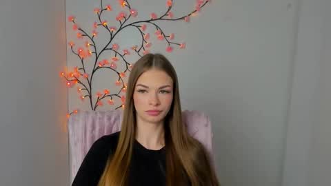 Snapshot of vladaseduction chatting on May 4, 11:28 am Vlada online show from May 4, 11:28 am