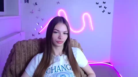 Snapshot of vladaseduction chatting on May 8, 6:30 am Vlada online show from May 8, 6:30 am