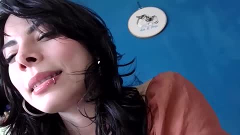 Snapshot of vodka_and_lemonade chatting on October 7, 5:43 pm vodka girl online show from October 7, 5:43 pm