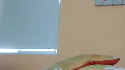 Snapshot of vodka_and_lemonade chatting on October 21, 9:04 pm vodka girl online show from October 21, 9:04 pm