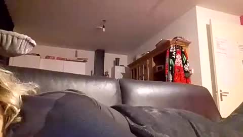 Snapshot of voetbal30 chatting on December 2, 3:29 pm voetbal30 online show from December 2, 3:29 pm