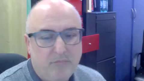 Snapshot of volpi72 chatting on March 25, 6:03 pm volpi72 online show from March 25, 6:03 pm