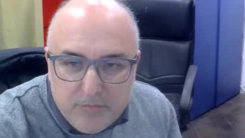 Snapshot of volpi72 chatting on March 27, 6:51 pm volpi72 online show from March 27, 6:51 pm