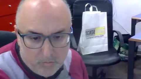 Snapshot of volpi72 chatting on March 31, 4:40 pm volpi72 online show from March 31, 4:40 pm