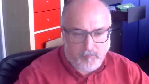 Snapshot of volpi72 chatting on April 30, 11:05 am volpi72 online show from April 30, 11:05 am