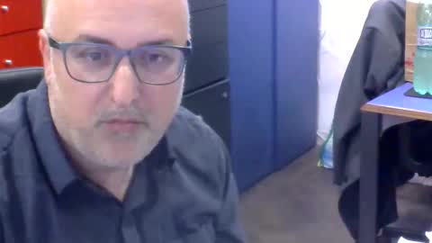 Snapshot of volpi72 chatting on May 7, 6:13 pm volpi72 online show from May 7, 6:13 pm